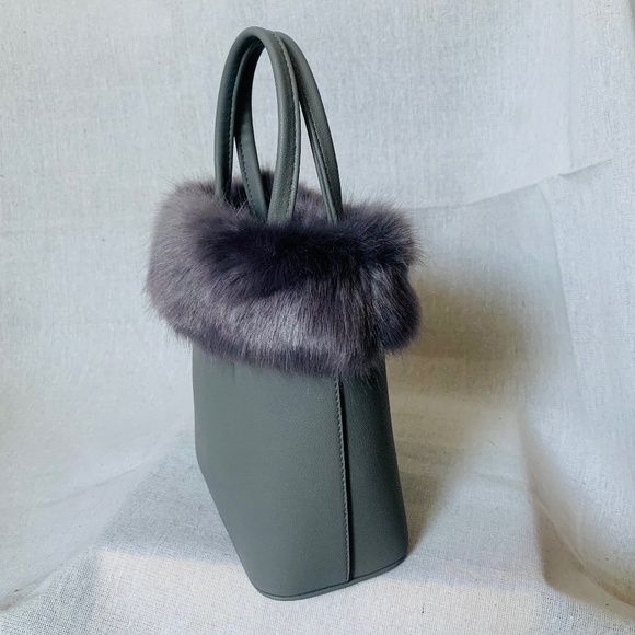 Vegan Leather/ Faux Fur Top Handle Handbag - Grey - Picture 6 of 7